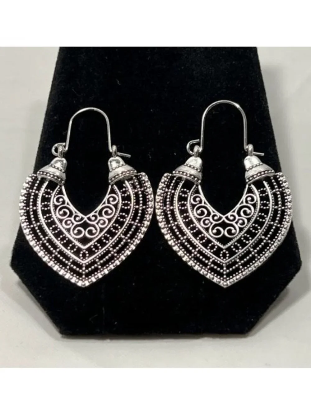 Boho Vintage-Style Silver Tone Tribal Earrings Hollowed Out Heart Design
